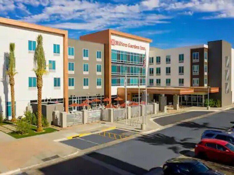 Hilton Garden Inn Chandler Downtown מראה חיצוני תמונה