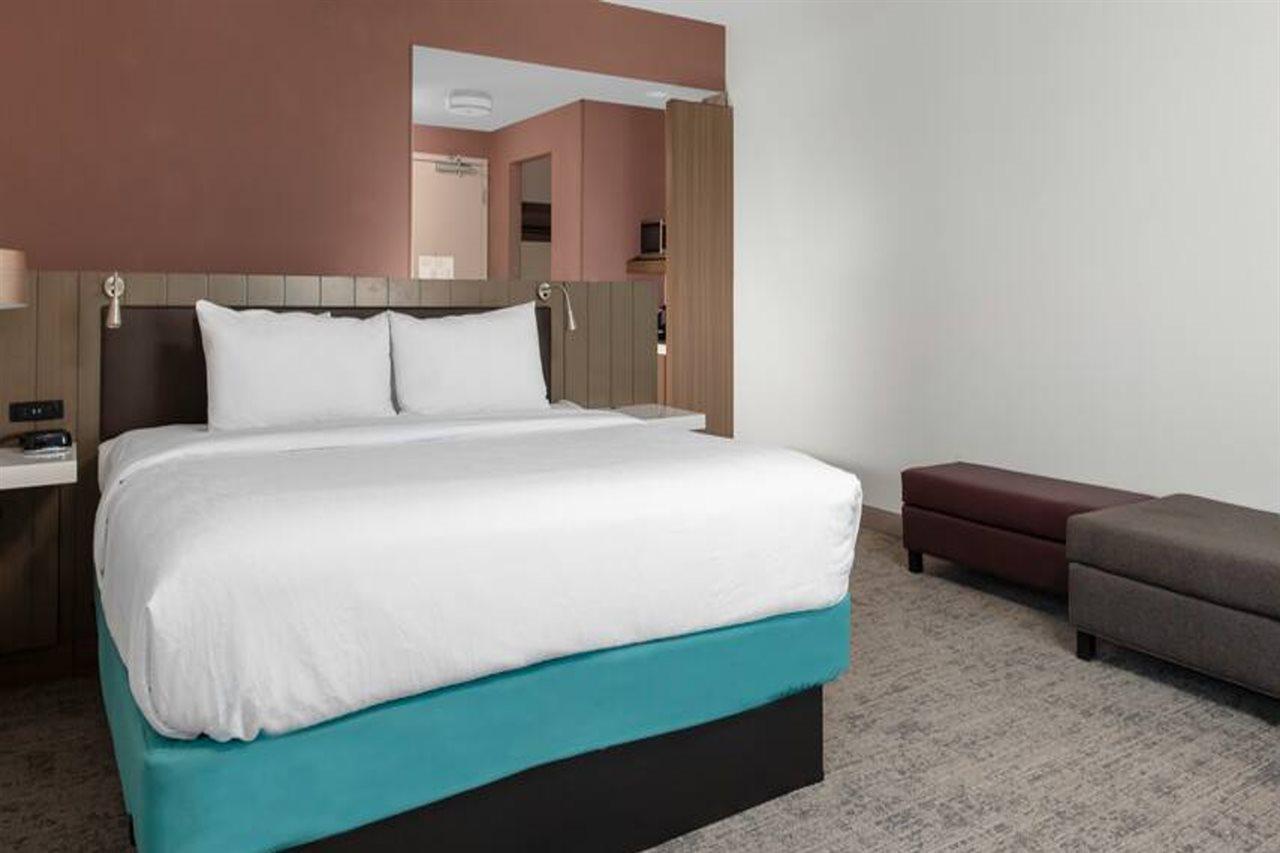 Hilton Garden Inn Chandler Downtown מראה חיצוני תמונה