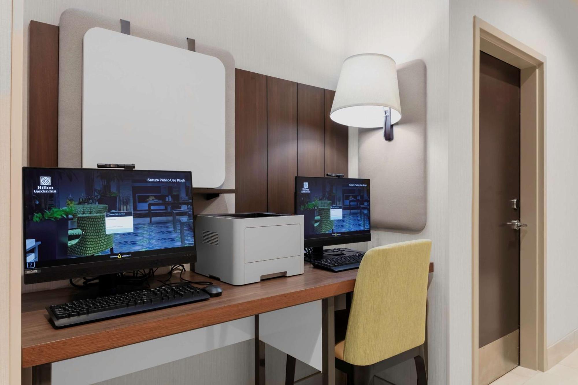 Hilton Garden Inn Chandler Downtown מראה חיצוני תמונה