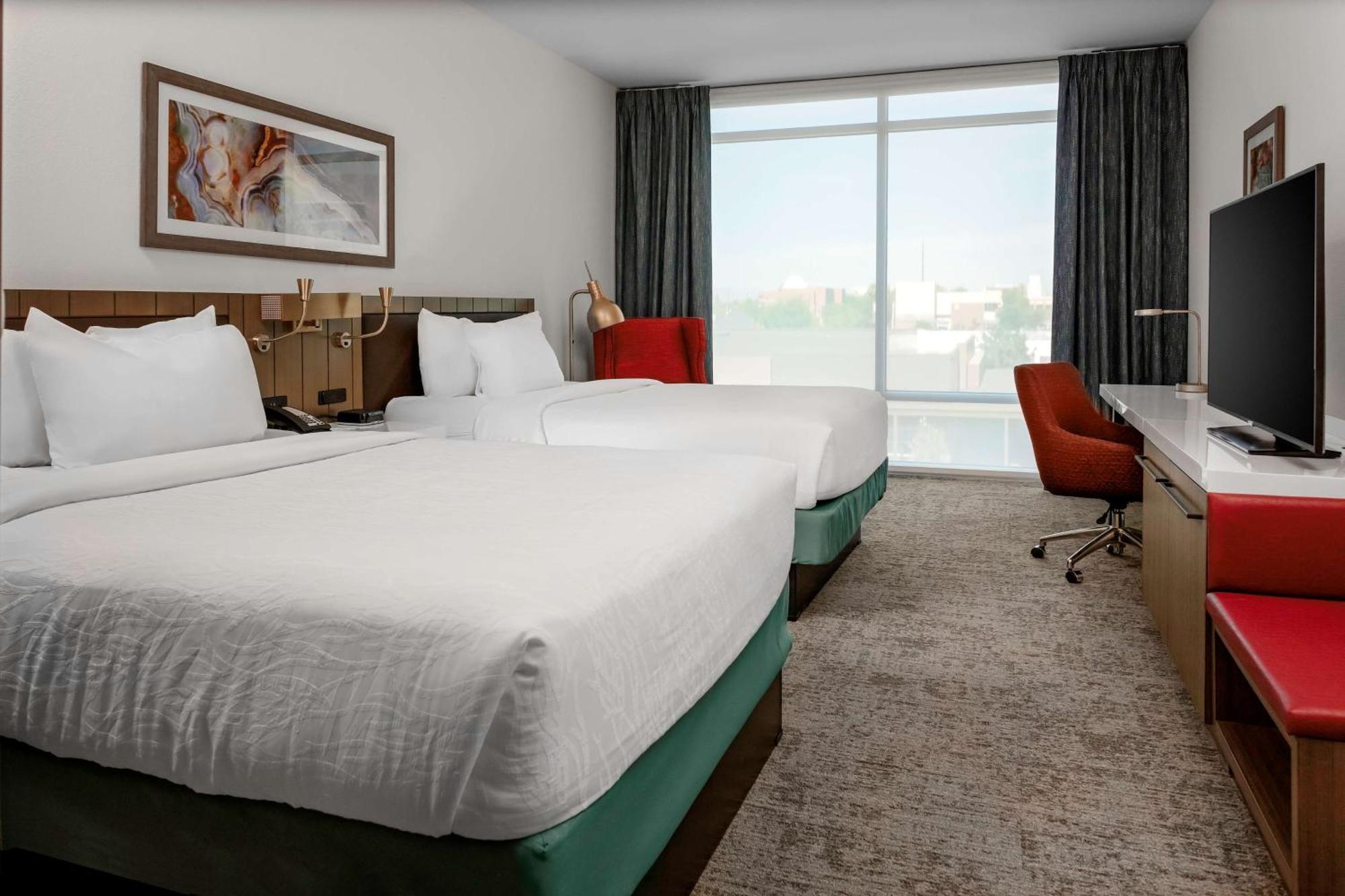 Hilton Garden Inn Chandler Downtown מראה חיצוני תמונה