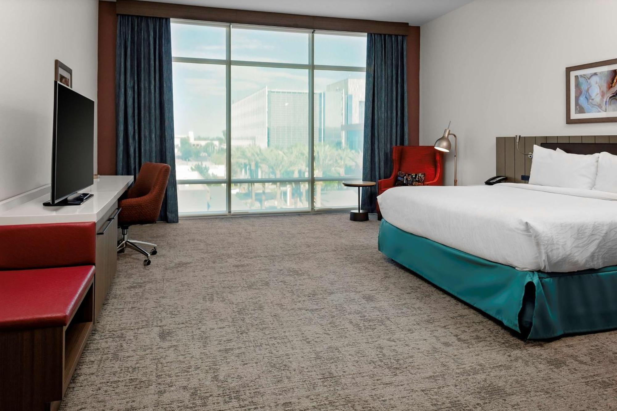 Hilton Garden Inn Chandler Downtown מראה חיצוני תמונה