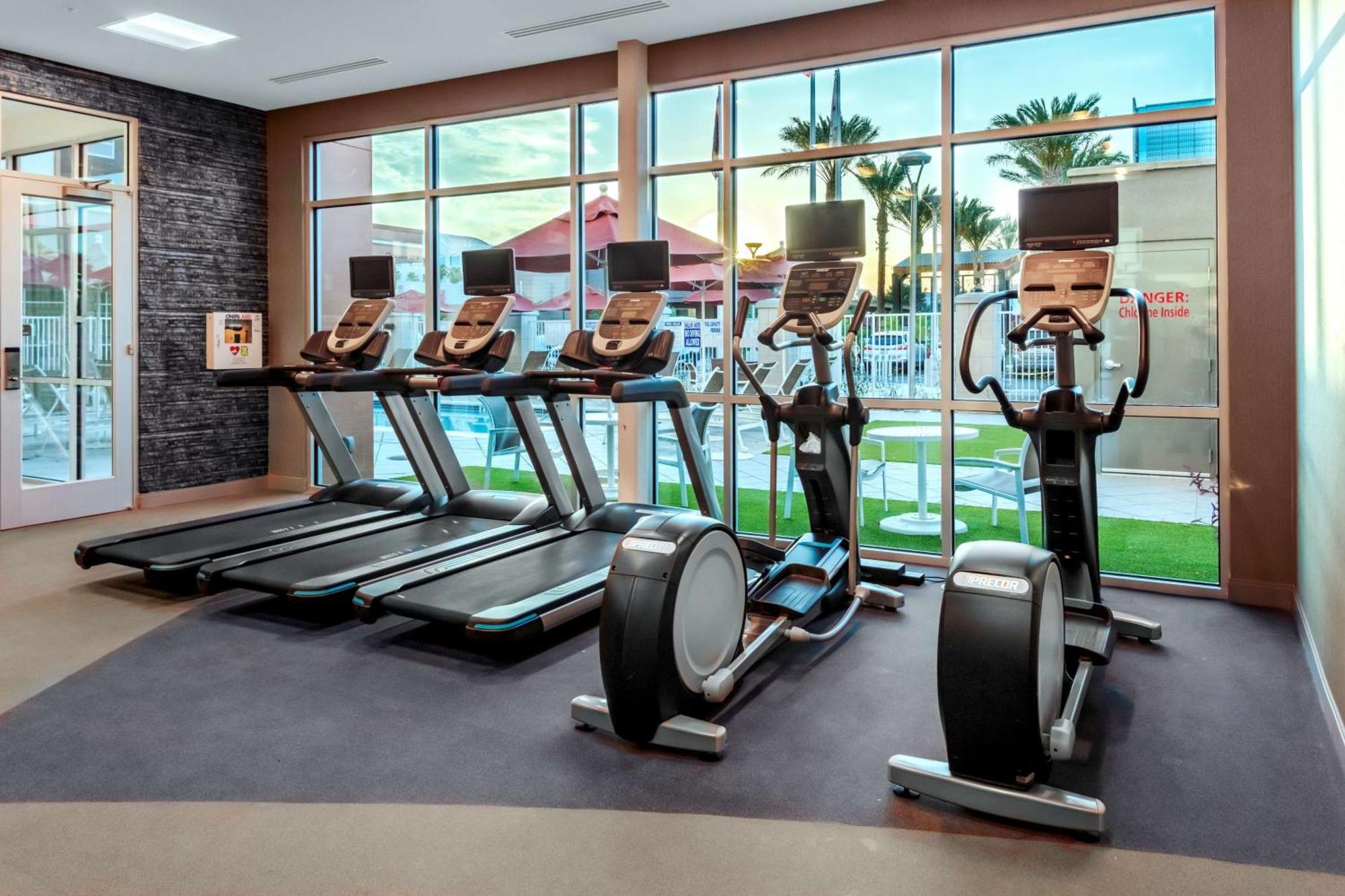 Hilton Garden Inn Chandler Downtown מראה חיצוני תמונה