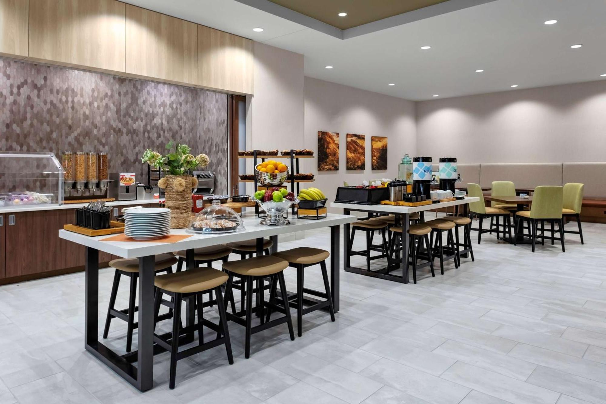 Hilton Garden Inn Chandler Downtown מראה חיצוני תמונה