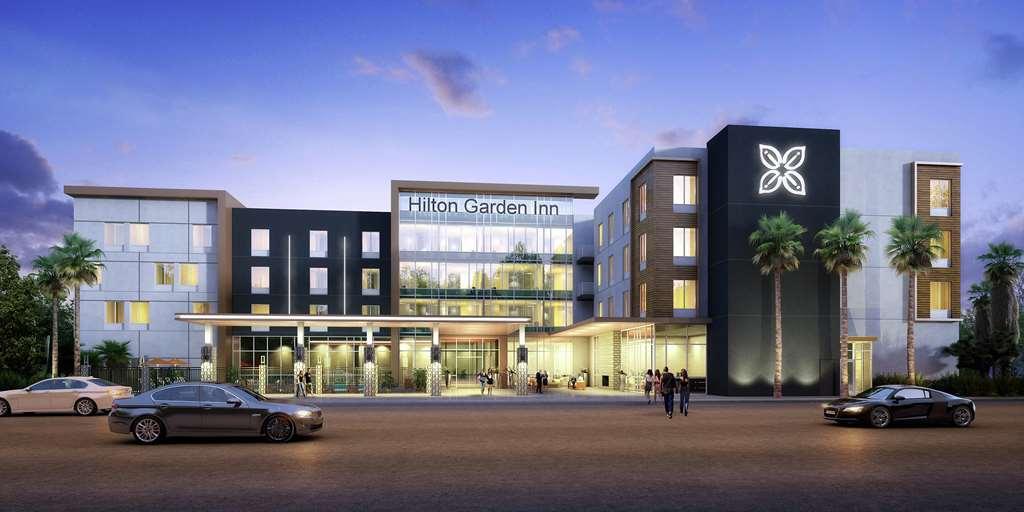 Hilton Garden Inn Chandler Downtown מראה חיצוני תמונה